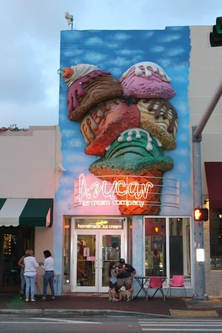 Amazing Experience In Calle Ocho Miami Eksteriør billede